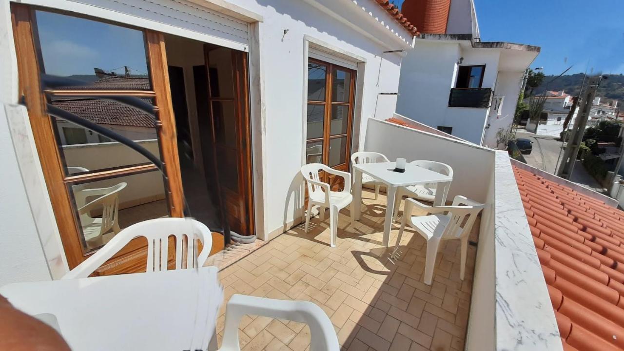 La Em Cima Apartment Sesimbra Exterior photo